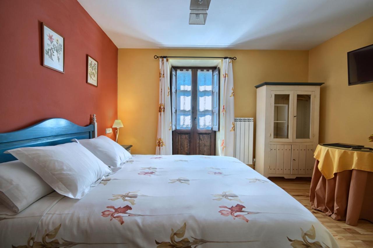 Hotel Rural El Almadiero Burgui Exteriér fotografie