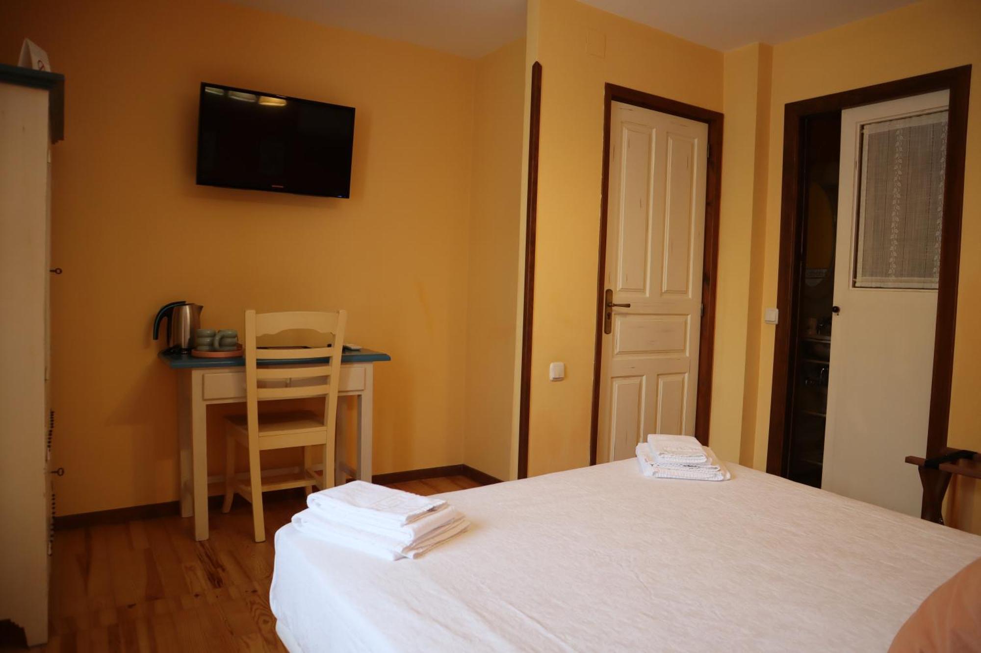 Hotel Rural El Almadiero Burgui Exteriér fotografie